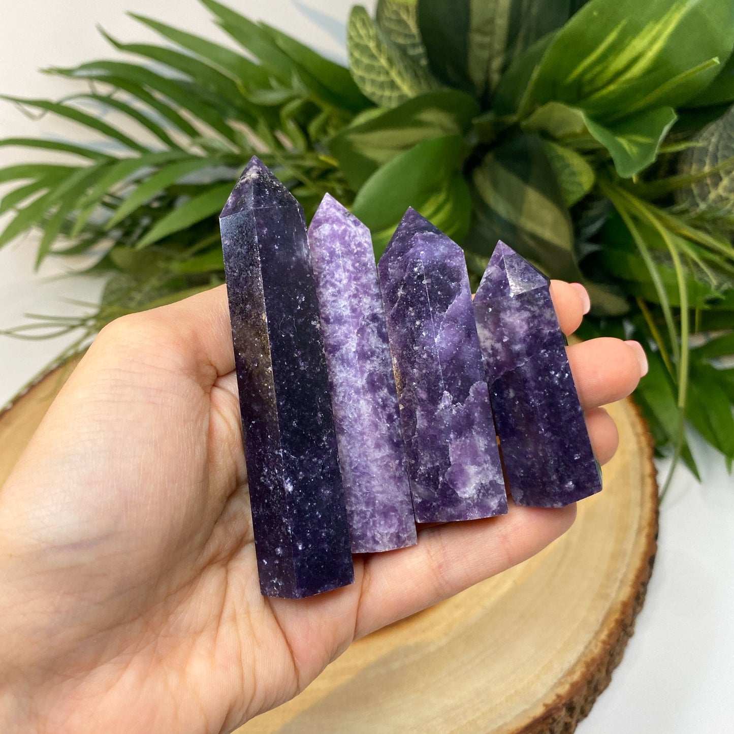 Natural Lepidolite Tower Point from Madagascar - Purple Crystal for Meditation, Crystal Grids, Healing, Reiki Chakra, Altars, Wand