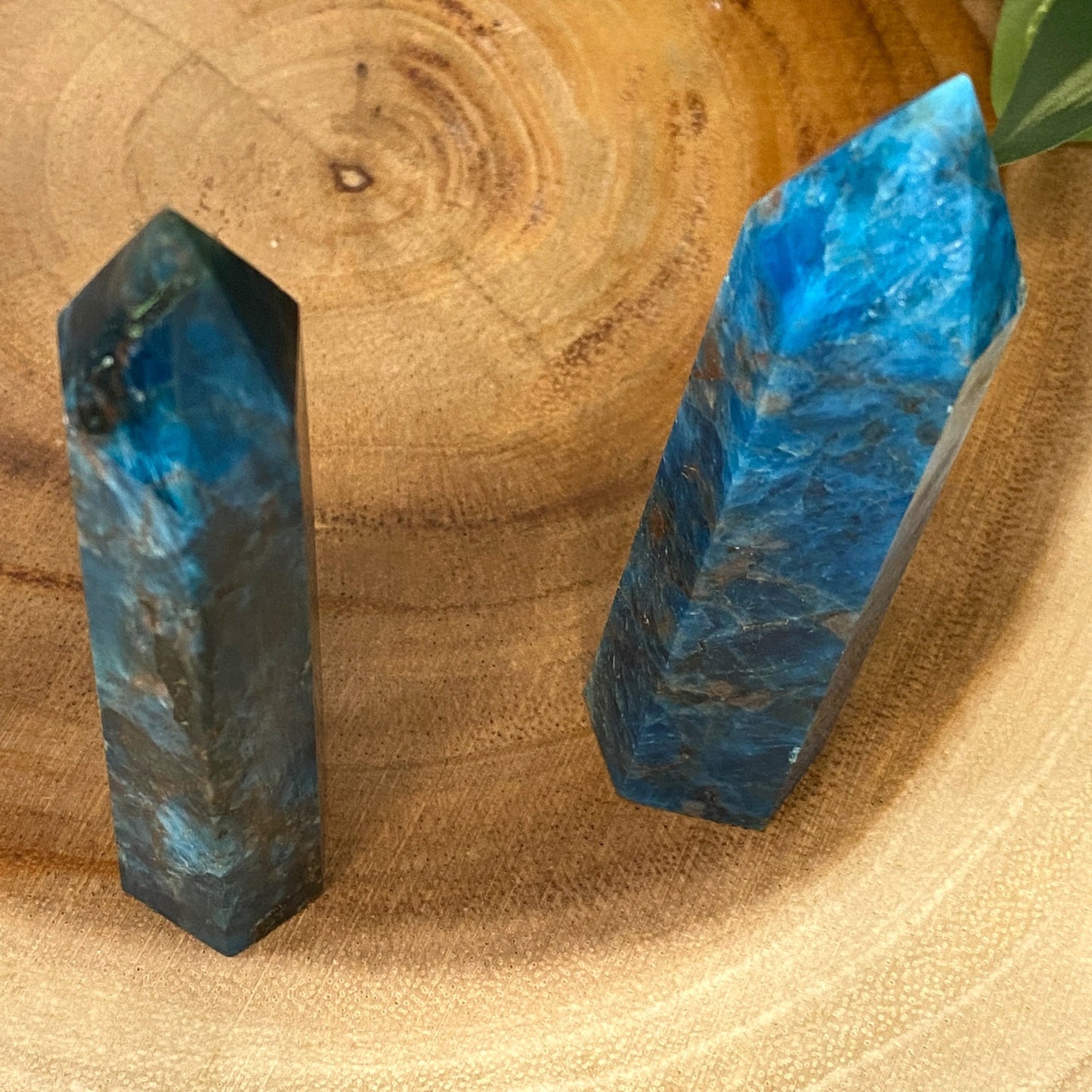 Blue Apatite Tower Point from Brazil - Blue Crystal for Meditation, Crystal Grids, Healing, Reiki Chakra, Altars, Wand