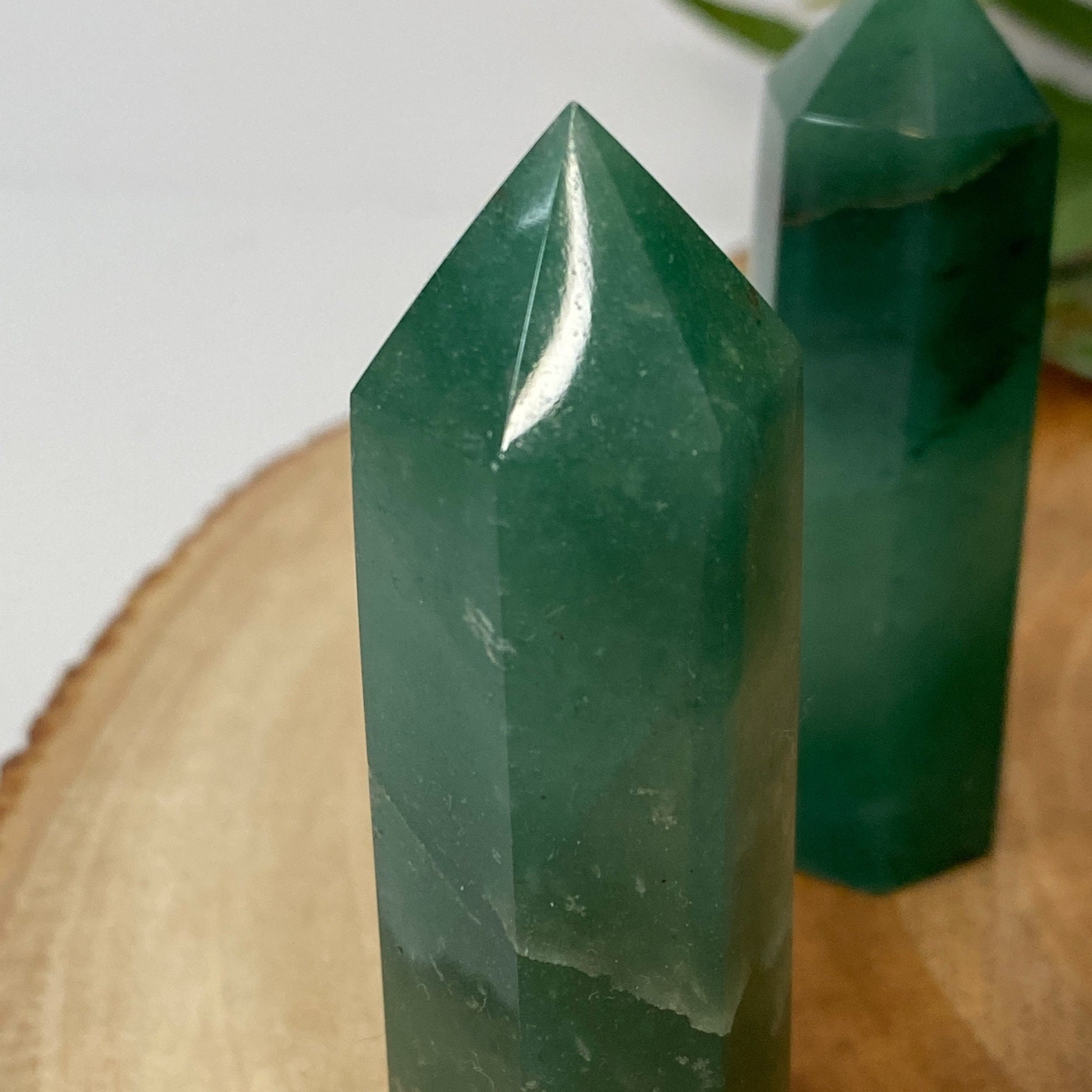 Natural Green Aventurine Tower Point from India - Green Crystal for Meditation, Crystal Grids, Healing, Reiki Chakra, Altars, Wand